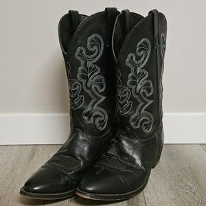 *SOLD* Black Cowboy Boots